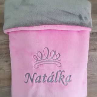 Deka na přání pro malou princezničku Natálku #soupravadokocarku #deka #dekadokocarku #princezna #výšivka #vysivka #natalka